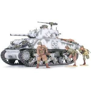   US M4A3 Sherman Tank w/105mm Howitzer (Plastic Models): Toys & Games