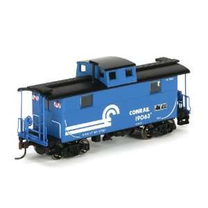  HO RTR Eastern 2 Window Caboose, CR #19063 Toys & Games