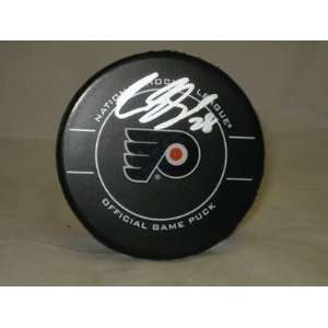  Claude Giroux Signed Puck   Official JSA   Autographed NHL 