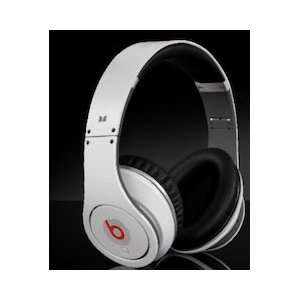 Beats Studio by Dr. Dre   Hi Def Noise Canceling Over Ear Headphones 