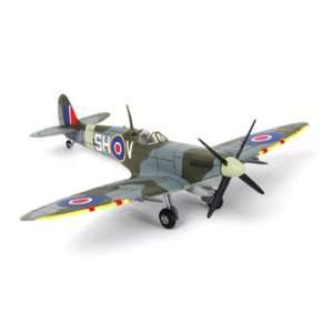   Forces of Valor 1/72 UK Spitfire Airplane Model Kit: Toys & Games