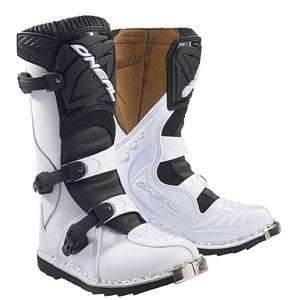   Neal Racing Youth Element Boots   2009   5/White/Black Automotive