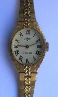 LUCH WOMENS WRIST WATCH BRACELET USSR 1970s  