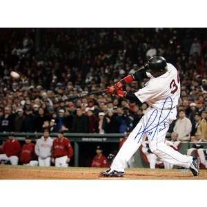  David Ortiz Horizontal Swing vs. Yankees 16x20: Sports 