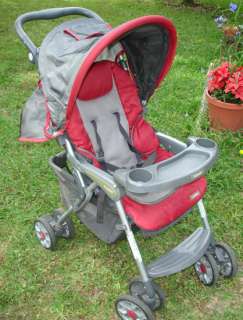 COMBI Light Weight Baby Stroller   Burgundy Red & Gray   AWESOME THE 
