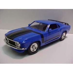    1970 Ford Mustang Boss 302 Yellow 1:24 Model Car: Toys & Games