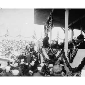  early 1900s photo Taft at unveiling of Columbus Memorial 
