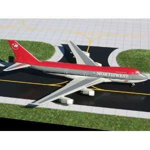  Jets Northwest Airlines B747 200 Model Airplane: Everything Else