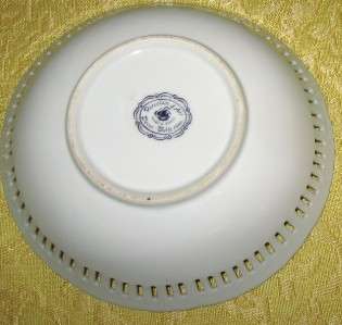 Up for you consideration is a Vintage Porcelain dArt Marco Polo 