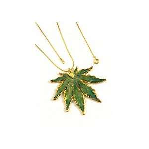    REAL LEAF Japanese Maple Necklace Pendant Green & Chain: Jewelry