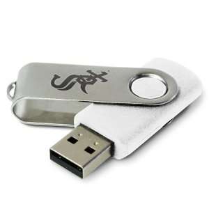   Chicago White Sox 4GB USB Swivel Flash Drive: Computers & Accessories