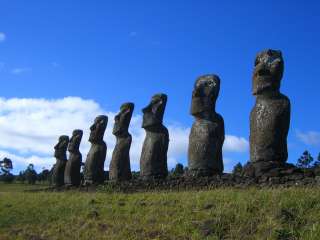 Easter Island Tiki Mini Capsule Museum Head Moai 4.5cm Statue Figure 