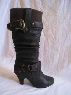 Womens Brown Boots Size: 6 10  