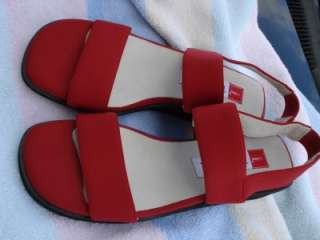 LL Bean TRAVELER red strappy sandals heels size 8 1/2 womans shoes 
