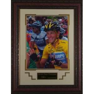  Lance Armstrong   Engraved Signature Display Sports 