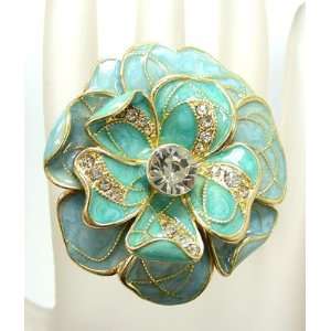  Vintage Victorian Design Turquoise Large Flower Ring 