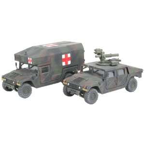  Revell 1:72 HMMWV TOW & Ambulance: Toys & Games