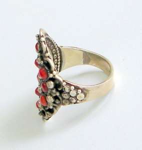 ITEM  VINTAGE 925 STERLING SILVER RED CORAL SATED LARGE SIZE RING 