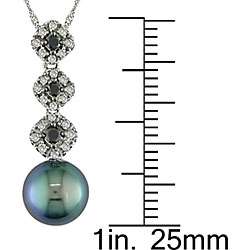   Black Pearl and 1/4ct TDW Black and White Diamond Necklace (8 9 mm