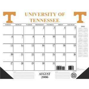  Tennessee Volunteers 22x17 Academic Desk Calendar 2006 07 
