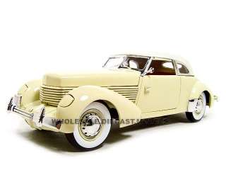 1936 CORD 810 YELLOW 118 DIECAST MODEL CAR BY SIGNATURE MODELS 18108 