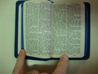 New Testament Bible WWII 1943 Blue Mini Vest Pocket Gideons Military 