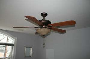 Hampton Bay Ceiling fan with lightigh  