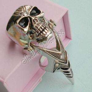 FINAL FANTASY Claw Iron Reaver Armor Finger Ring Skull  