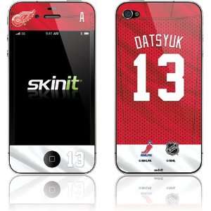     Detroit Red Wings #13 skin for Apple iPhone 4 / 4S Electronics