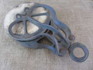 HUGE Vintage Cast Iron & Wood Pulley  Antique Old Farm Barn Well 