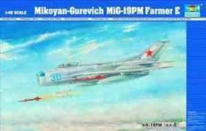 Trumpeter 1/48 02804 Mikoyan Gurevich MiG 19M Farme NIB  