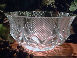 Large Clear Crystal Tulip Pattern Bowl  