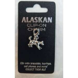  Alaskan Cllip on Charm   Silver Colored