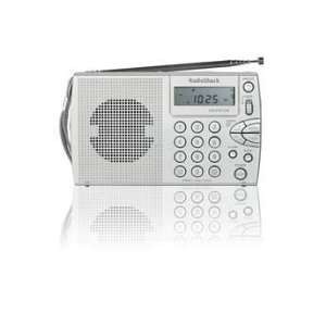  Radio Shack Compact Portable AM/FM/Shortwave Radio 
