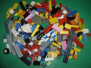 Huge Legos lot 500 Pieces Bricks odd specialty variety # 830 Colors 