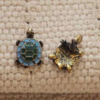  Stud Earrings Gift Lovely Vintage Gold Tone Small Enamel Turtle  