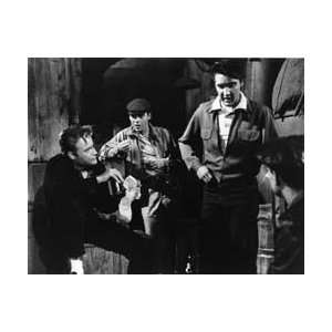  Elvis Presley, Brian Hutton, Vic Morrow
