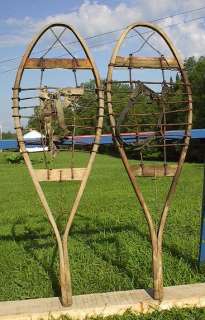 VINTAGE MAPLE SYRUP Snowshoes 40x13 Snow Shoes GREAT  