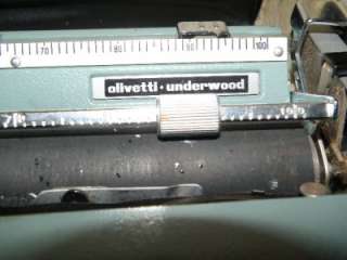 Vintage Underwood Typewriter in good used condition. Very rare Lettera 